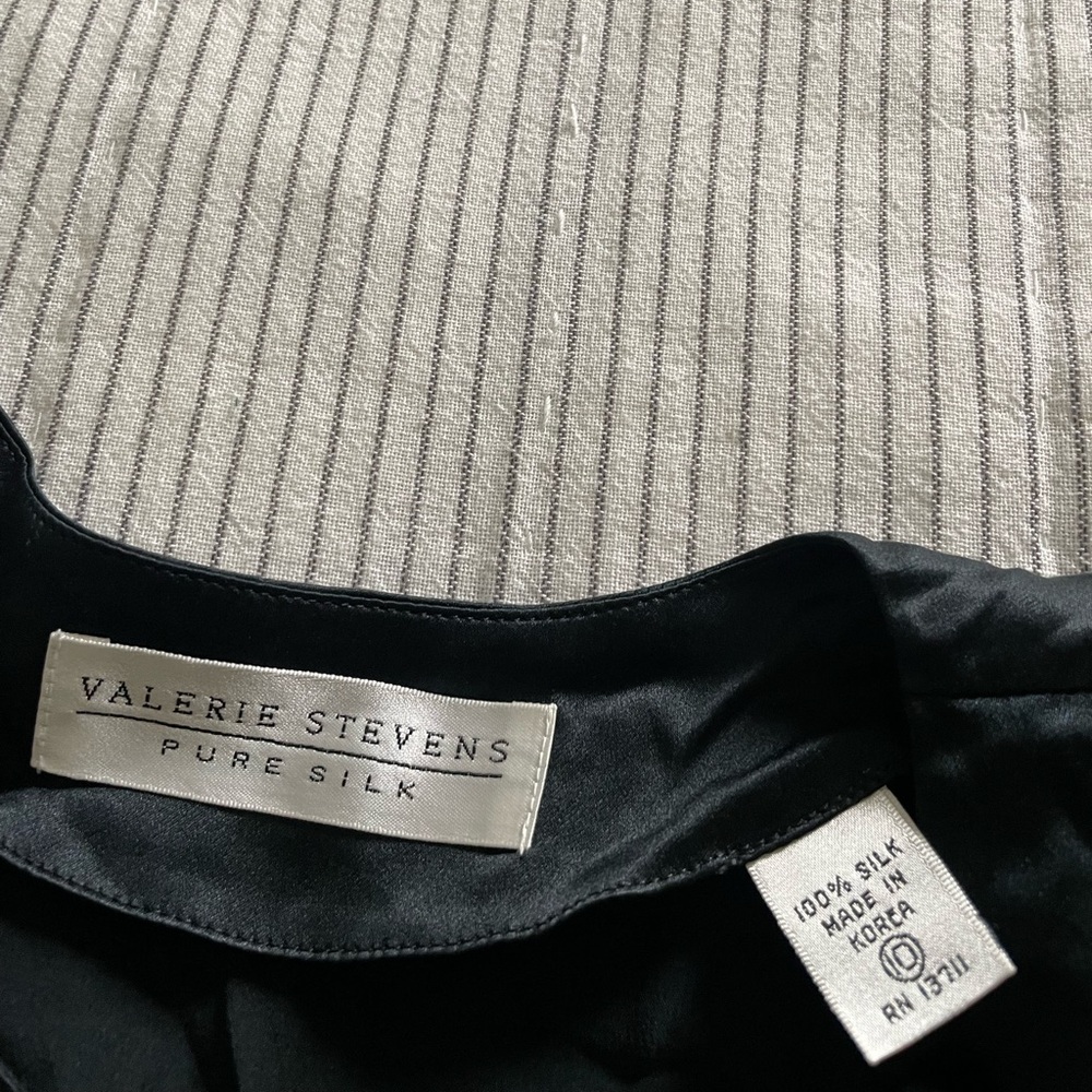 Valerie Stevens Black Silk Blouse - Picture 6 of 12